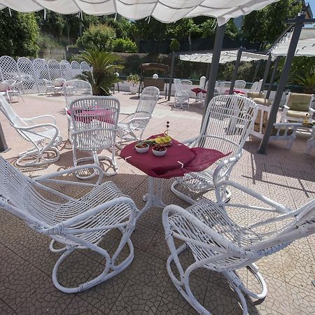 B&B Decarlo Property Tropea Eksteriør bilde